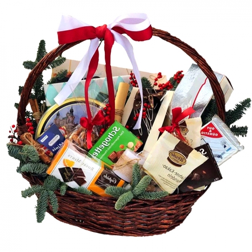 Новогодняя подарочная корзина "Красная Рябина"